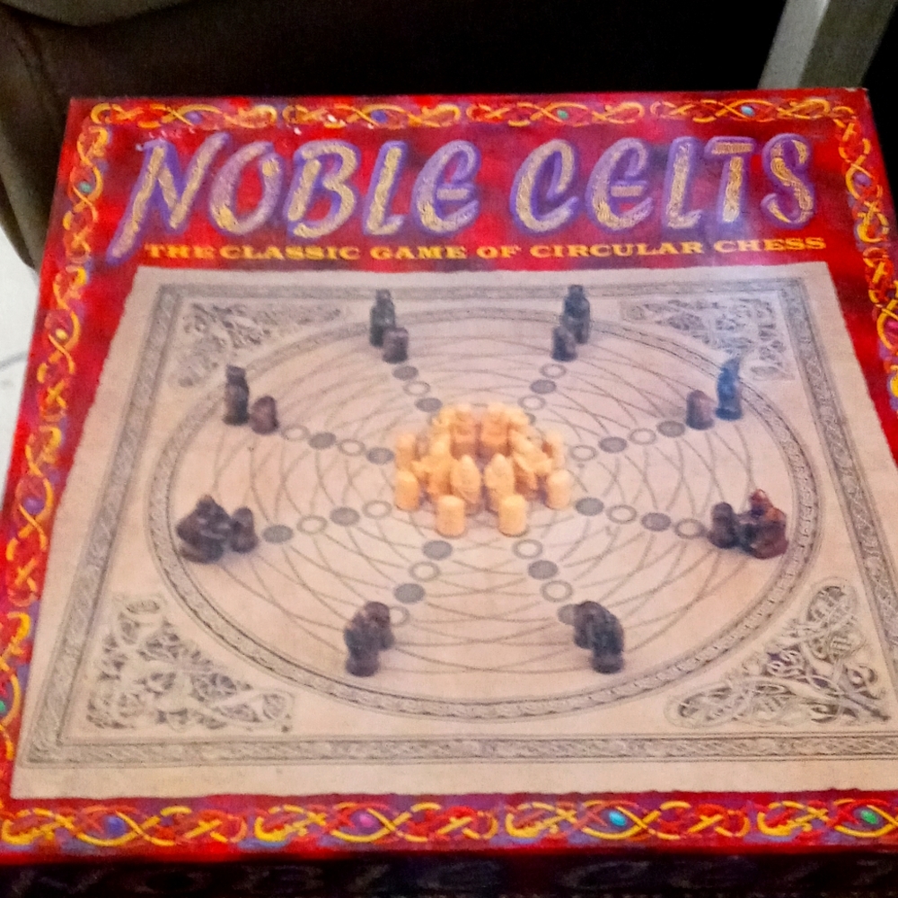 Noble Celts Circular Chess